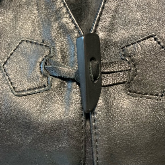 Harley Davidson woman’s leather vest size small - Picture 8 of 12